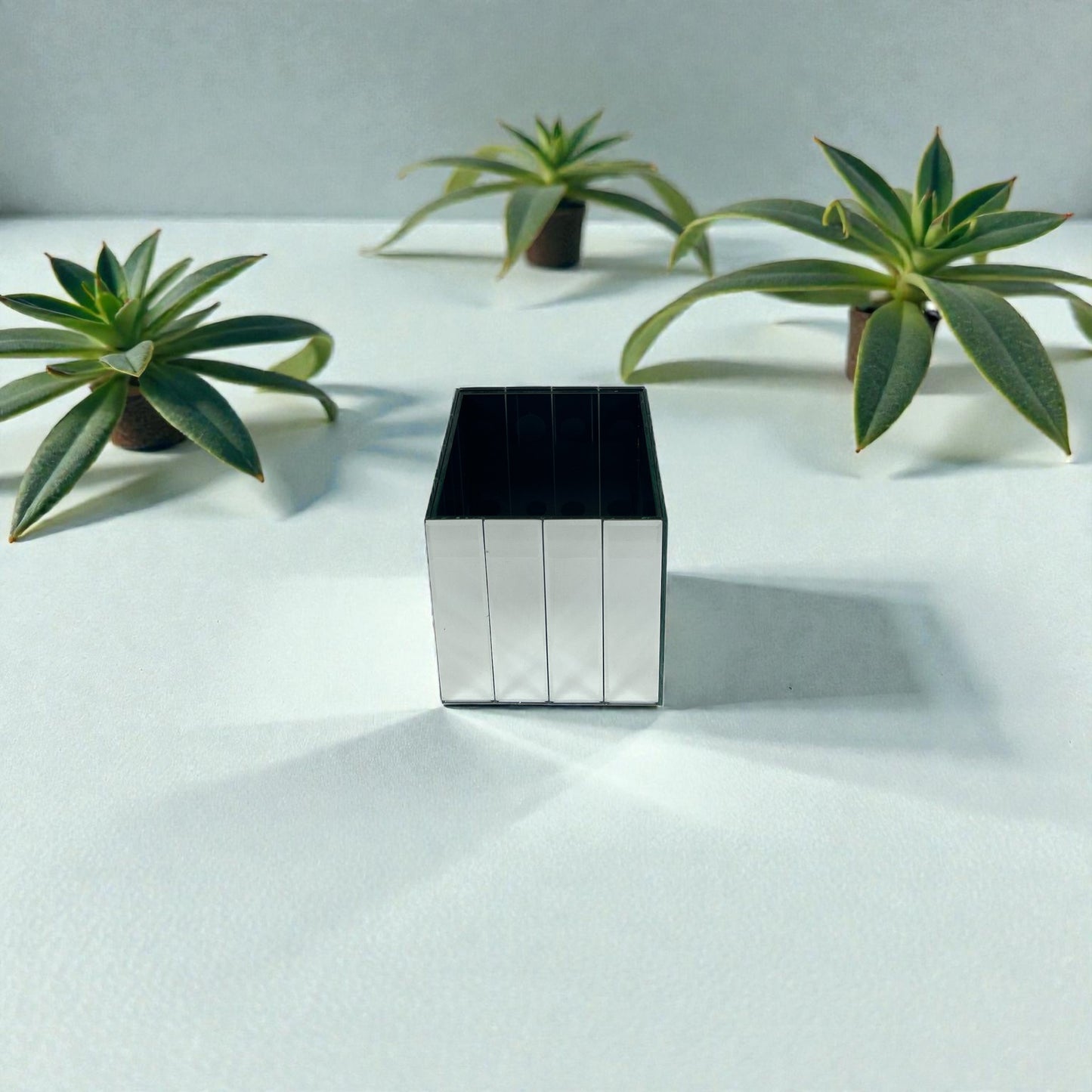 Mirrored Cube Vase 5"