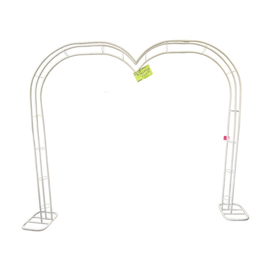 Triple Pipe Heart Arch (90" H x 98" W)